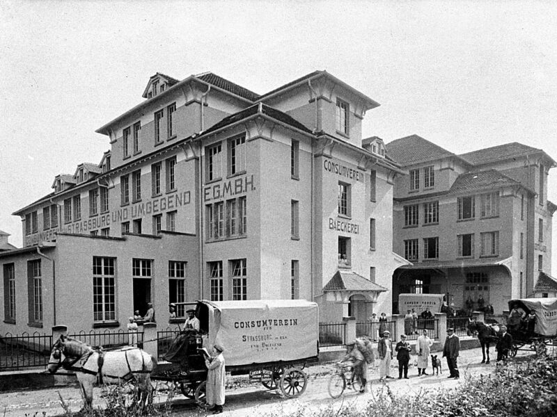 Le bâtiment de l'Administration au début du XXe siècle.