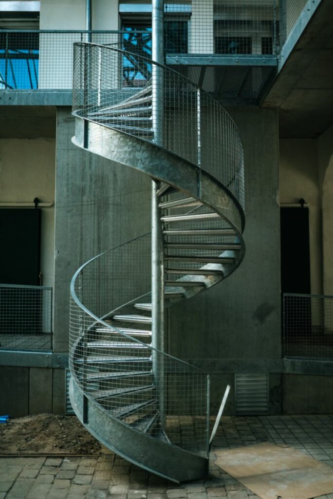 L'escalier de KaléidosCoop (Crédits : Jésus S. Baptista)