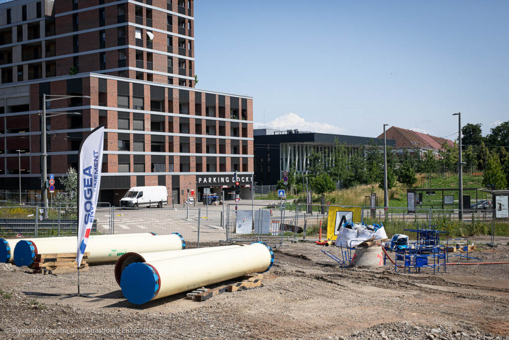 Vue du chantier d'installation des conduites d'eau potable. Crédits : Elyxandro Cegarra pour Strasbourg Eurométropole