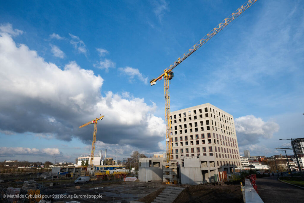 Le chantier de Campus Vatel au premier plan et celui de Quai Vatel en arrière plan. Crédits : Mathilde Cybulski pour Strasbourg Eurométropole
