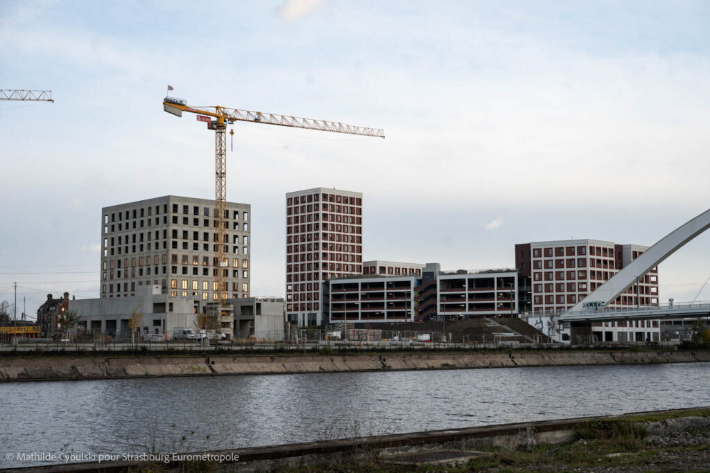 Le chantier de Campus Starlette vu depuis la presqu'île Citadelle. Crédits : Mathilde Cybulski pour Strasbourg Eurométropole