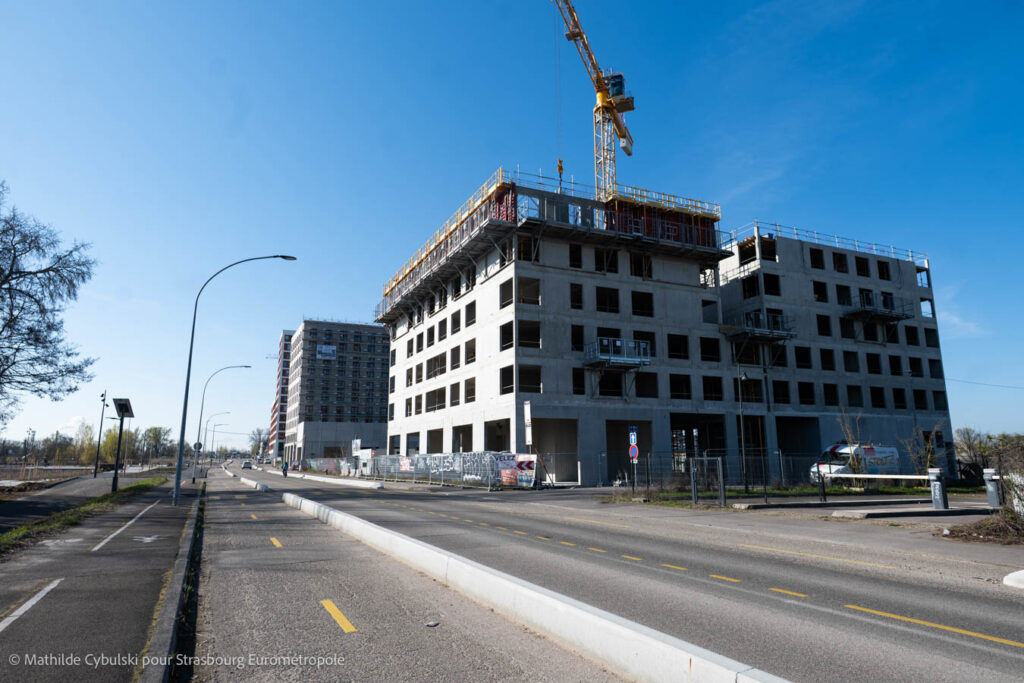 Le chantier de Quai Vatel observé depuis la route du Petit Rhin. Crédits : Mathilde Cybulski pour Strasbourg Eurométropole