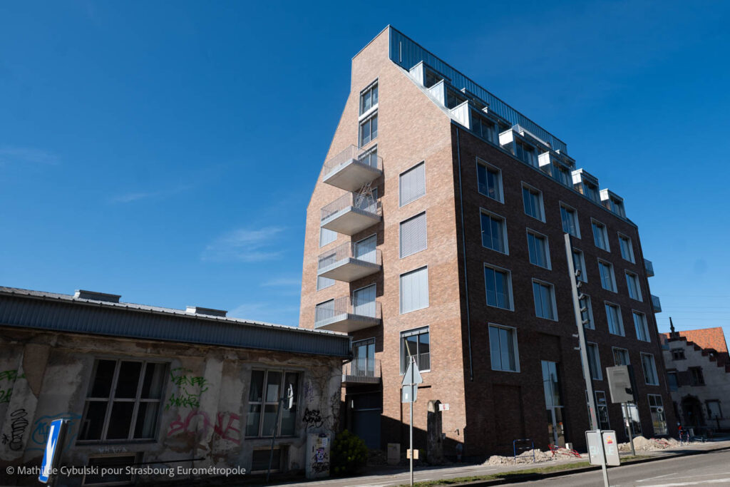 La Maison 115 vue depuis la rue du Port du Rhin. Crédits : Mathilde Cybulski pour Strasbourg Eurométropole